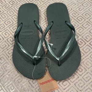 Havaianas NWT Women's Slim Flip Flops olive green size 9/10 (8 m)